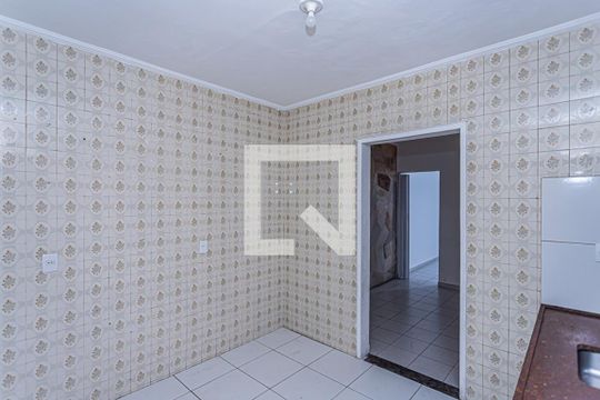 Cozinha de casa para alugar com 1 quarto, 65m² em Vila Portugal, São Paulo