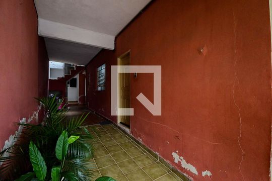 Quintal de casa à venda com 2 quartos, 150m² em Parque Santo Antonio, Guarulhos