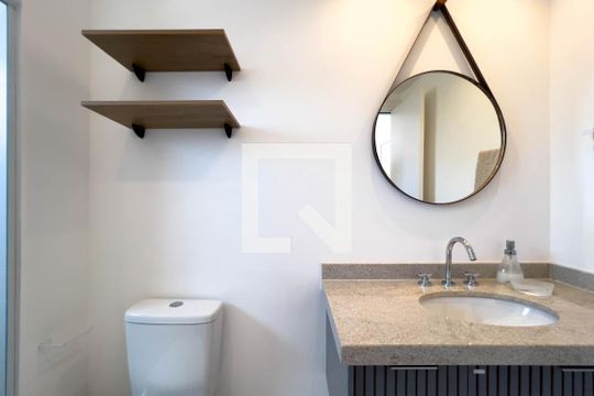 Banheiro de kitnet/studio à venda com 1 quarto, 24m² em Ipiranga, São Paulo