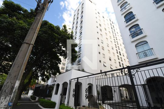 Fachada do Prédio de apartamento para alugar com 3 quartos, 138m² em Cambuí, Campinas