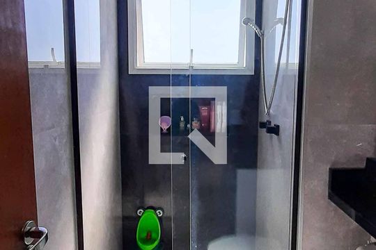 Banheiro de apartamento à venda com 2 quartos, 46m² em Jardim Boa Vista, São Paulo
