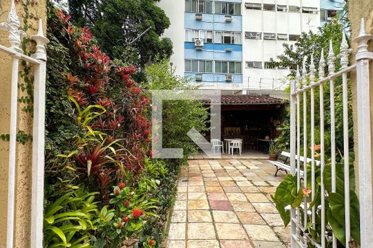 Quintal de casa à venda com 4 quartos, 296m² em Gávea, Rio de Janeiro