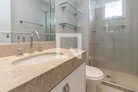 Banheiro da Suíte de apartamento para alugar com 2 quartos, 90m² em Cidade Monções, São Paulo