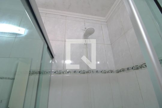 Banheiro comum de casa à venda com 3 quartos, 250m² em Vila do Castelo, São Paulo