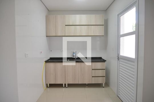 Cozinha de apartamento para alugar com 2 quartos, 47m² em Vila Helena, Santo André