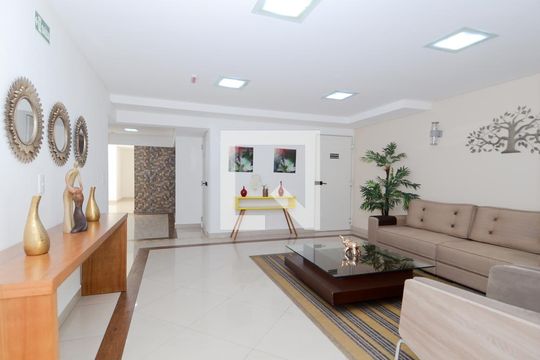 Hall Social  de apartamento à venda com 2 quartos, 57m² em Vila Rosalia, Guarulhos