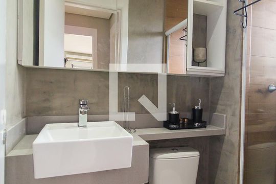 Banheiro de apartamento para alugar com 2 quartos, 55m² em Jardim Nossa Senhora do Carmo, São Paulo