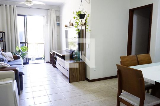 Sala de apartamento à venda com 2 quartos, 75m² em Taquara, Rio de Janeiro