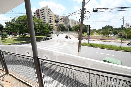 Área de Serviço 1 - Vista de casa à venda com 3 quartos, 182m² em Jardim Chapadão, Campinas