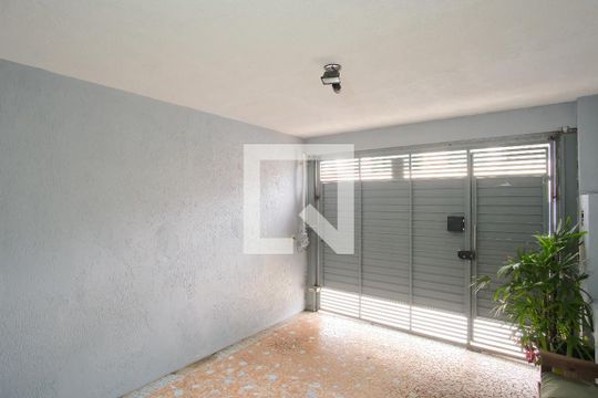 Garagem de casa à venda com 3 quartos, 120m² em Tatuapé, São Paulo