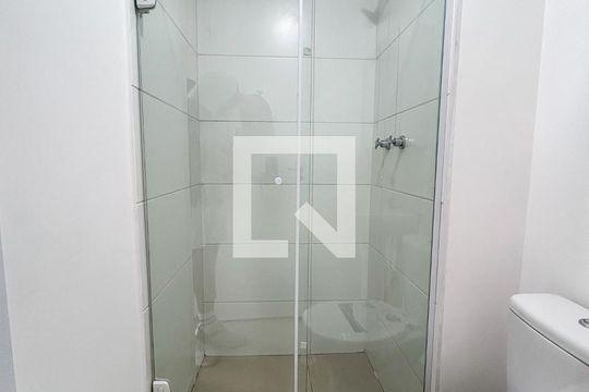 Banheiro de apartamento para alugar com 2 quartos, 37m² em Jurubatuba, São Paulo
