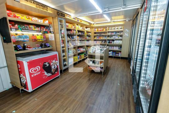 Supermercadinho de apartamento para alugar com 2 quartos, 44m² em Jardim Helga, São Paulo