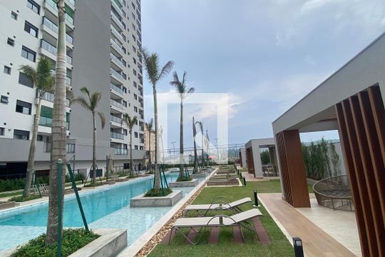 Piscina de apartamento à venda com 2 quartos, 87m² em Tamboré, Barueri