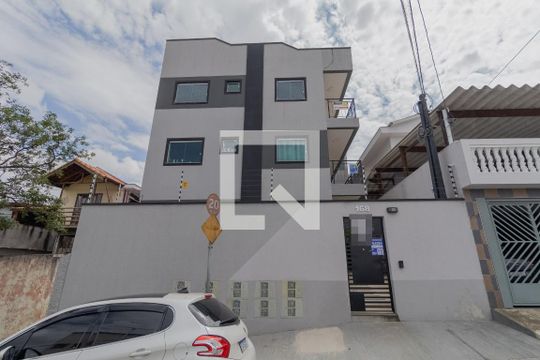 Fachada de apartamento para alugar com 2 quartos, 36m² em Vila Nhocuné, São Paulo