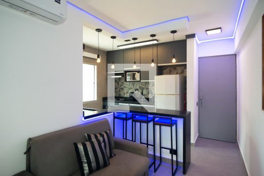 Sala de kitnet/studio para alugar com 1 quarto, 30m² em Bela Vista, São Paulo