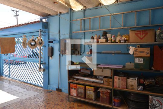 Área Externa de casa à venda com 4 quartos, 200m² em Utinga, Santo André