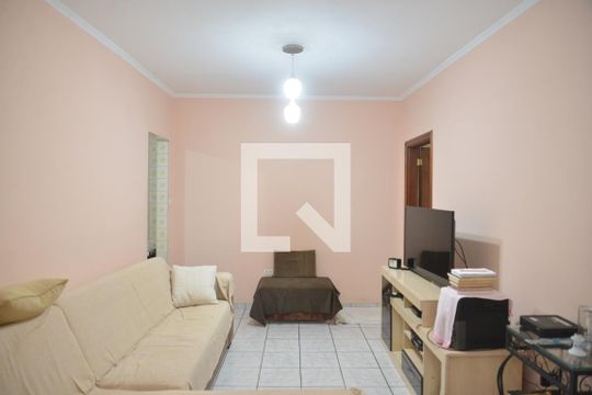 Casa à venda com 4 quartos, 200m² em Utinga, Santo André