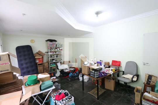 Garagem de casa à venda com 3 quartos, 250m² em Lapa, São Paulo