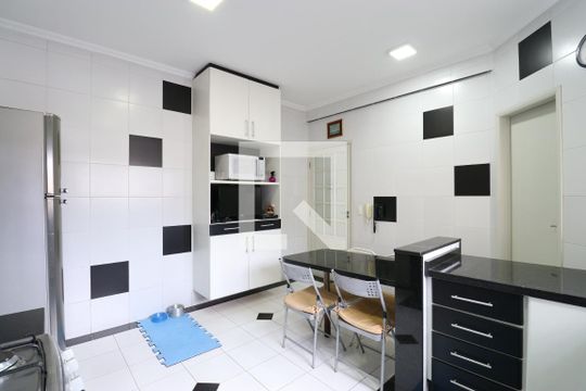 Cozinha de casa à venda com 3 quartos, 250m² em Lapa, São Paulo
