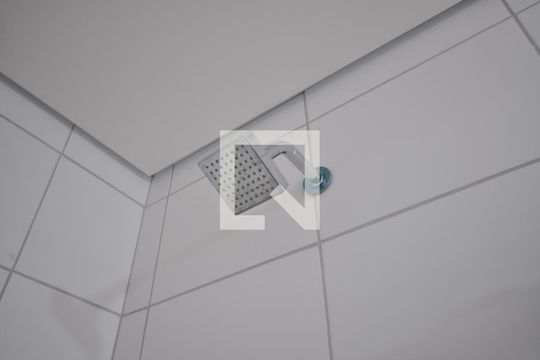Banheiro de apartamento para alugar com 2 quartos, 40m² em Horto Florestal, São Paulo