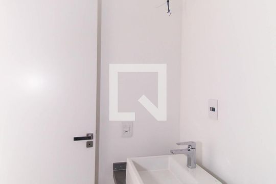 Banheiro de kitnet/studio à venda com 1 quarto, 25m² em Vila Regente Feijó, São Paulo