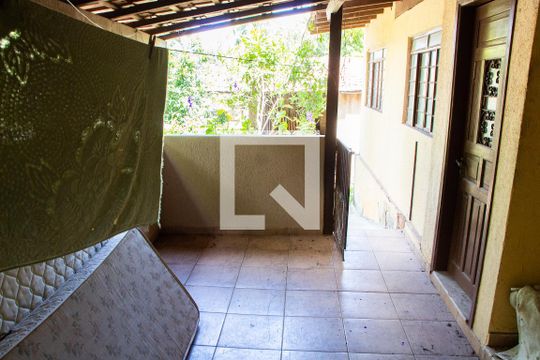 Área de serviço de casa à venda com 3 quartos, 180m² em Nova Sousas (sousas), Campinas