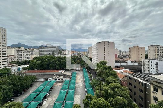 Vista de apartamento à venda com 2 quartos, 73m² em Centro, Rio de Janeiro