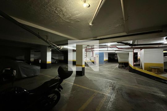 Garagem de apartamento à venda com 2 quartos, 73m² em Centro, Rio de Janeiro