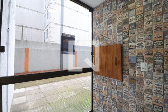 Sacada e churrasqueira  de apartamento à venda com 3 quartos, 63m² em Igara, Canoas