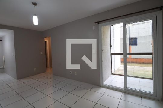 Sala de apartamento à venda com 3 quartos, 63m² em Igara, Canoas