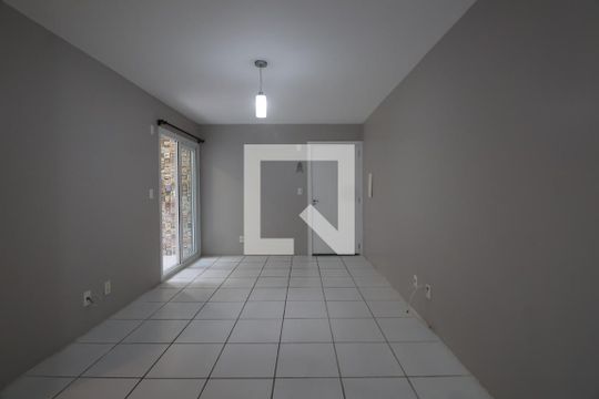 Sala de apartamento à venda com 3 quartos, 63m² em Igara, Canoas