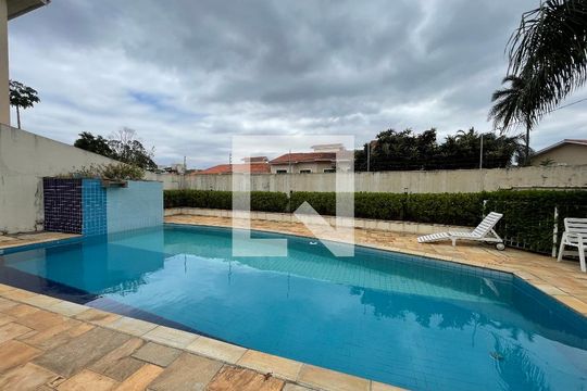 Área comum - Piscina de casa de condomínio para alugar com 5 quartos, 300m² em Rio Pequeno, São Paulo