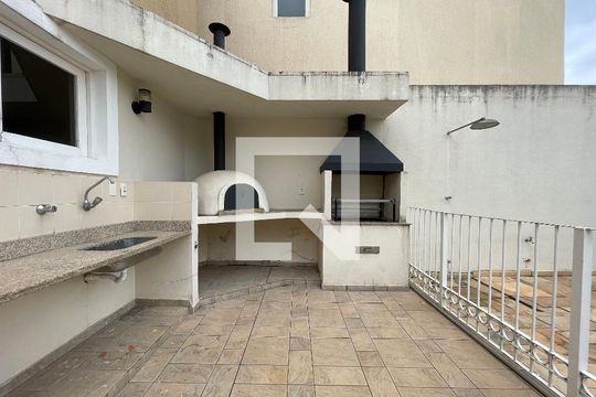 Área comum - Churrasqueira de casa de condomínio para alugar com 5 quartos, 300m² em Rio Pequeno, São Paulo