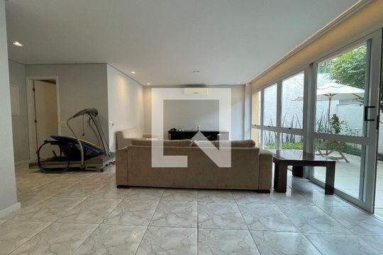 Sala de casa de condomínio à venda com 5 quartos, 300m² em Rio Pequeno, São Paulo