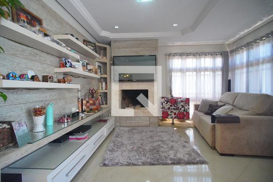 Casa à venda com 4 quartos, 408m² em Rio Branco, Novo Hamburgo