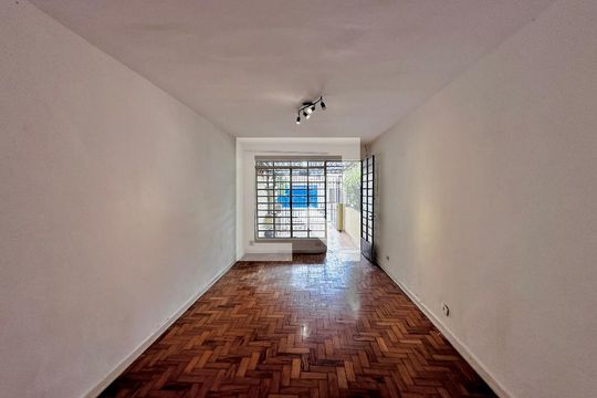 Sala de casa à venda com 2 quartos, 70m² em Campo Belo, São Paulo