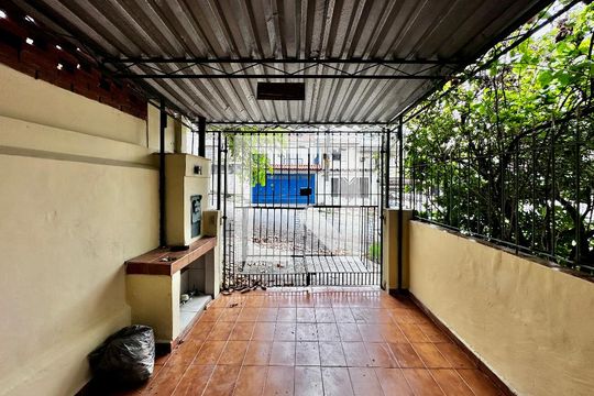 Garagem de casa à venda com 2 quartos, 70m² em Campo Belo, São Paulo
