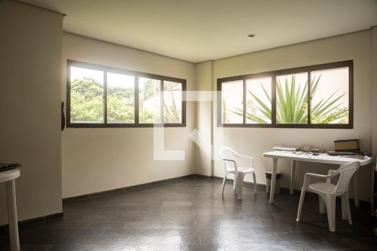 Área comum - Sala de reunião de apartamento para alugar com 2 quartos, 50m² em Chácara Inglesa, São Paulo