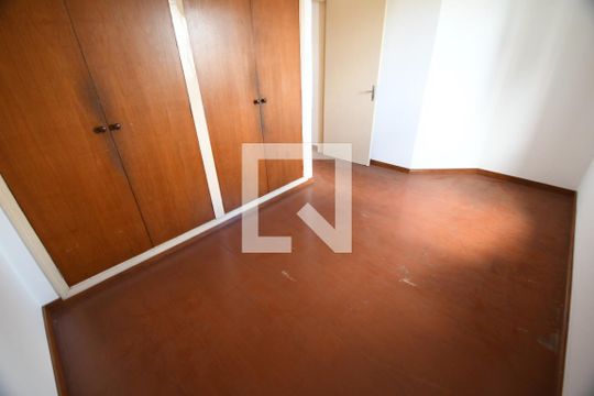 Quarto  de apartamento para alugar com 1 quarto, 50m² em Vila Itapura, Campinas