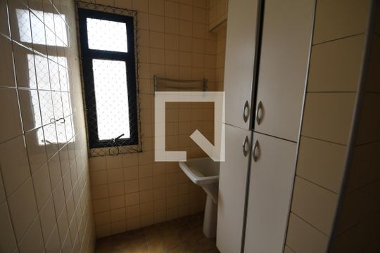 Cozinha - Armários de apartamento para alugar com 1 quarto, 50m² em Vila Itapura, Campinas