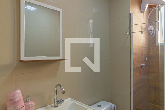 Banheiro de apartamento para alugar com 2 quartos, 42m² em Mato Grande, Canoas