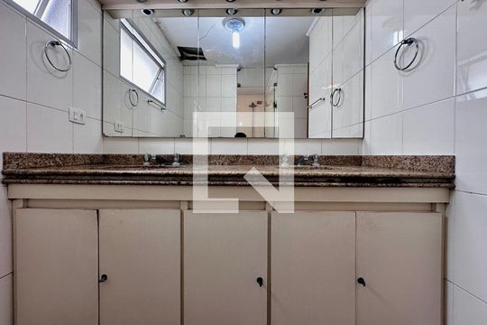 Banheiro Suíte de apartamento à venda com 3 quartos, 280m² em Brooklin, São Paulo