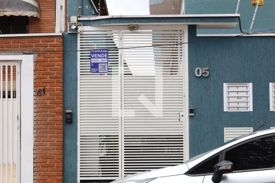 Fachada  de casa de condomínio à venda com 2 quartos, 101m² em Vila Jacuí, São Paulo
