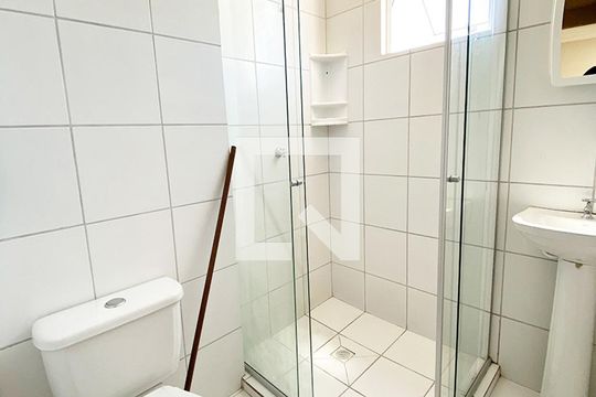 Banheiro de apartamento para alugar com 2 quartos, 66m² em São José, São Leopoldo