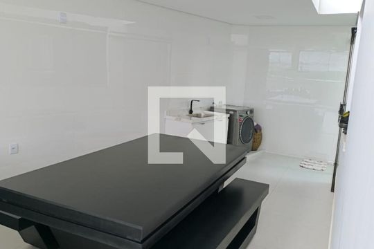 Área de Serviço de casa à venda com 3 quartos, 560m² em Tropical, Contagem