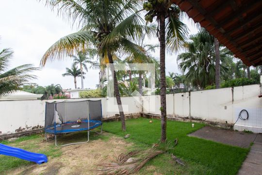 Quintal de casa à venda com 4 quartos, 450m² em Bandeirantes (pampulha), Belo Horizonte