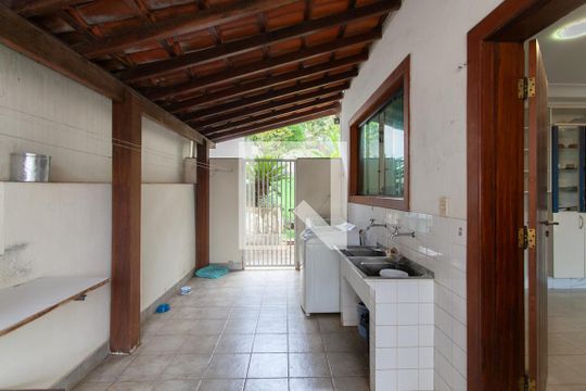 Área de Serviço de casa à venda com 4 quartos, 450m² em Bandeirantes (pampulha), Belo Horizonte
