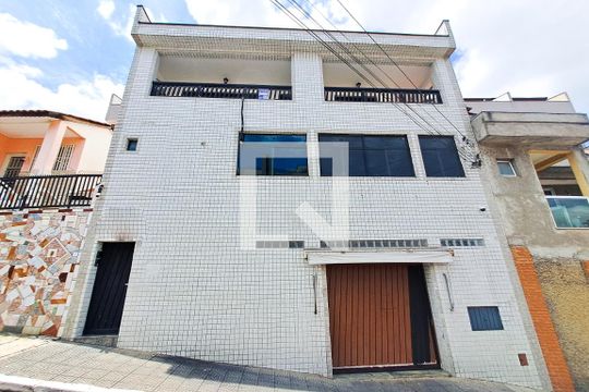 Fachada de casa para alugar com 1 quarto, 85m² em Penha de França, São Paulo