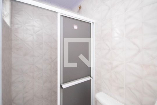 Banheiro de kitnet/studio para alugar com 1 quarto, 40m² em Jardim Brasil (zona Norte), São Paulo