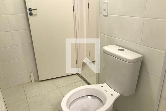 Banheiro de kitnet/studio à venda com 1 quarto, 25m² em Cidade Mãe do Céu, São Paulo
